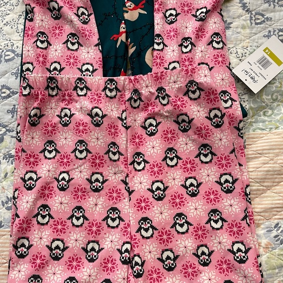 3 pair Christmas leggings - Picture 3 of 4